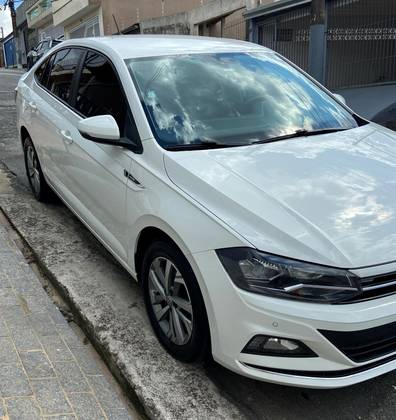 VOLKSWAGEN VIRTUS 1.0 200 TSI HIGHLINE AUTOMÁTICO